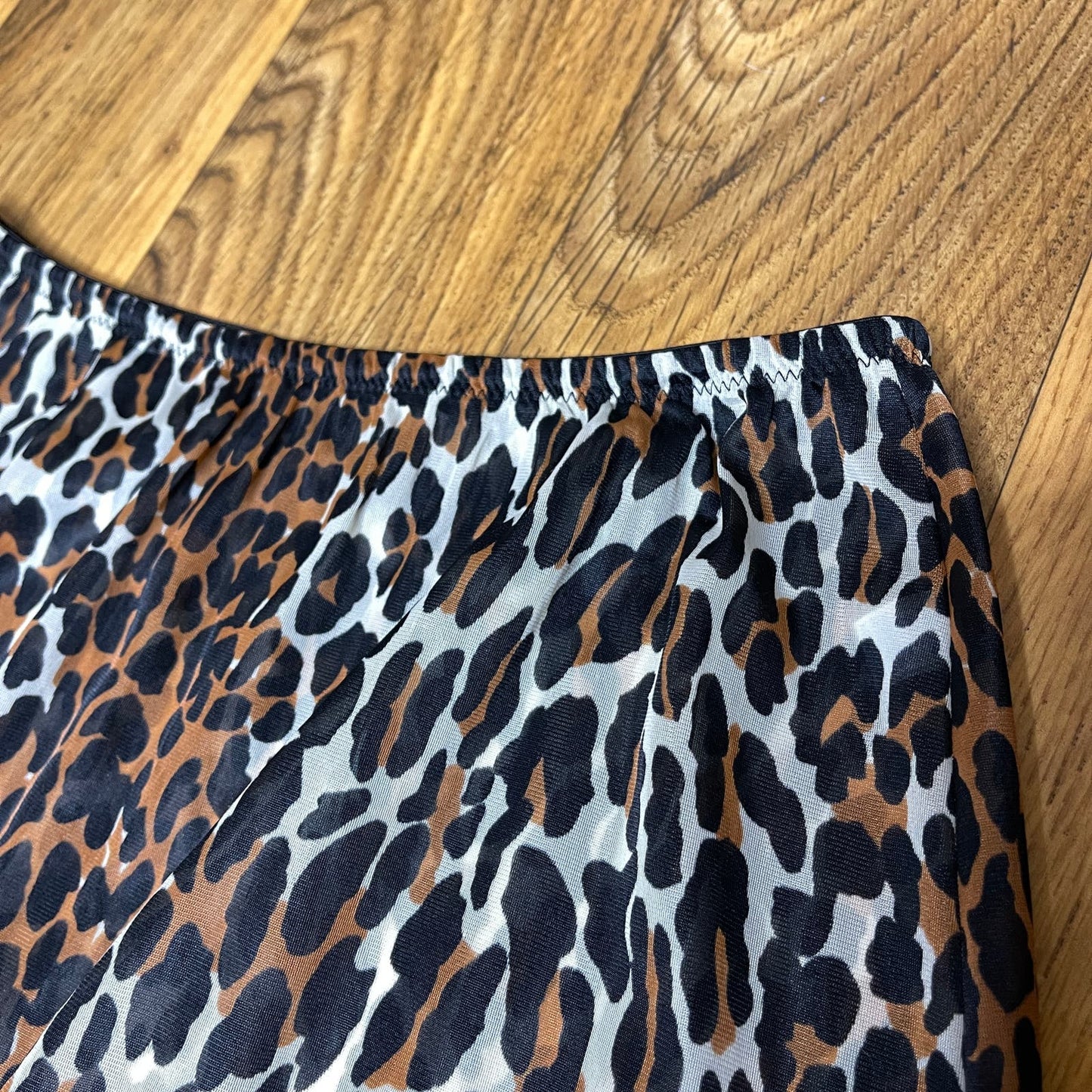 Vanity Fair 60s Leopard Print Half Slip Jungle Vixen Serrated Edge Mini Skirt Size S