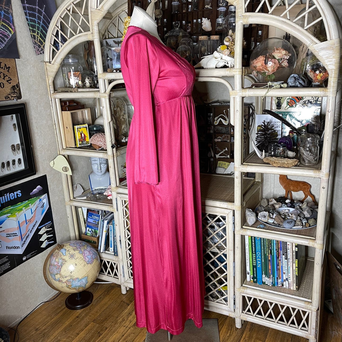 Vintage 70s Berry Pink Nightgown and Robe Peignoir Set by Gilead Size S