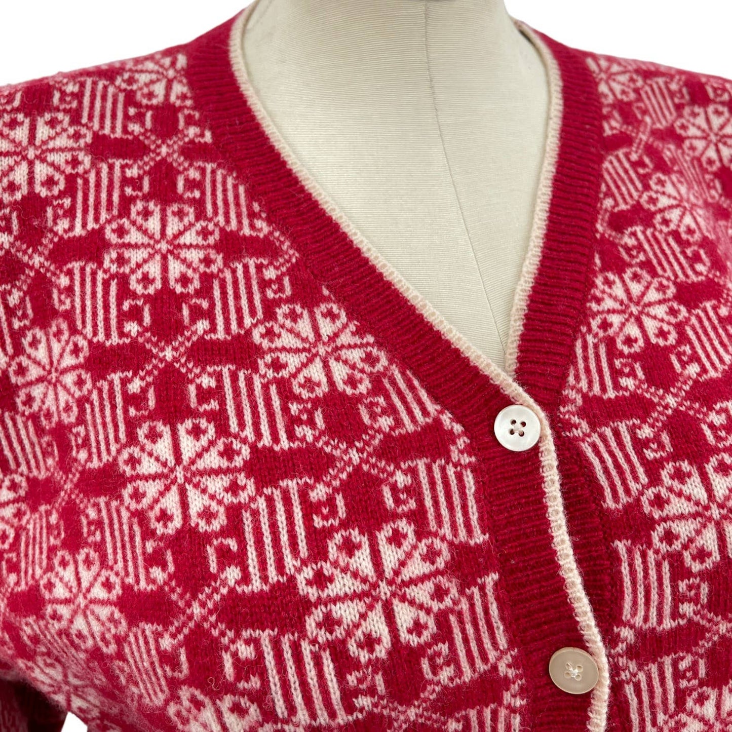 Vintage 90s Red and Cream Lambswool Cardigan Sweater Winter Gap Size L