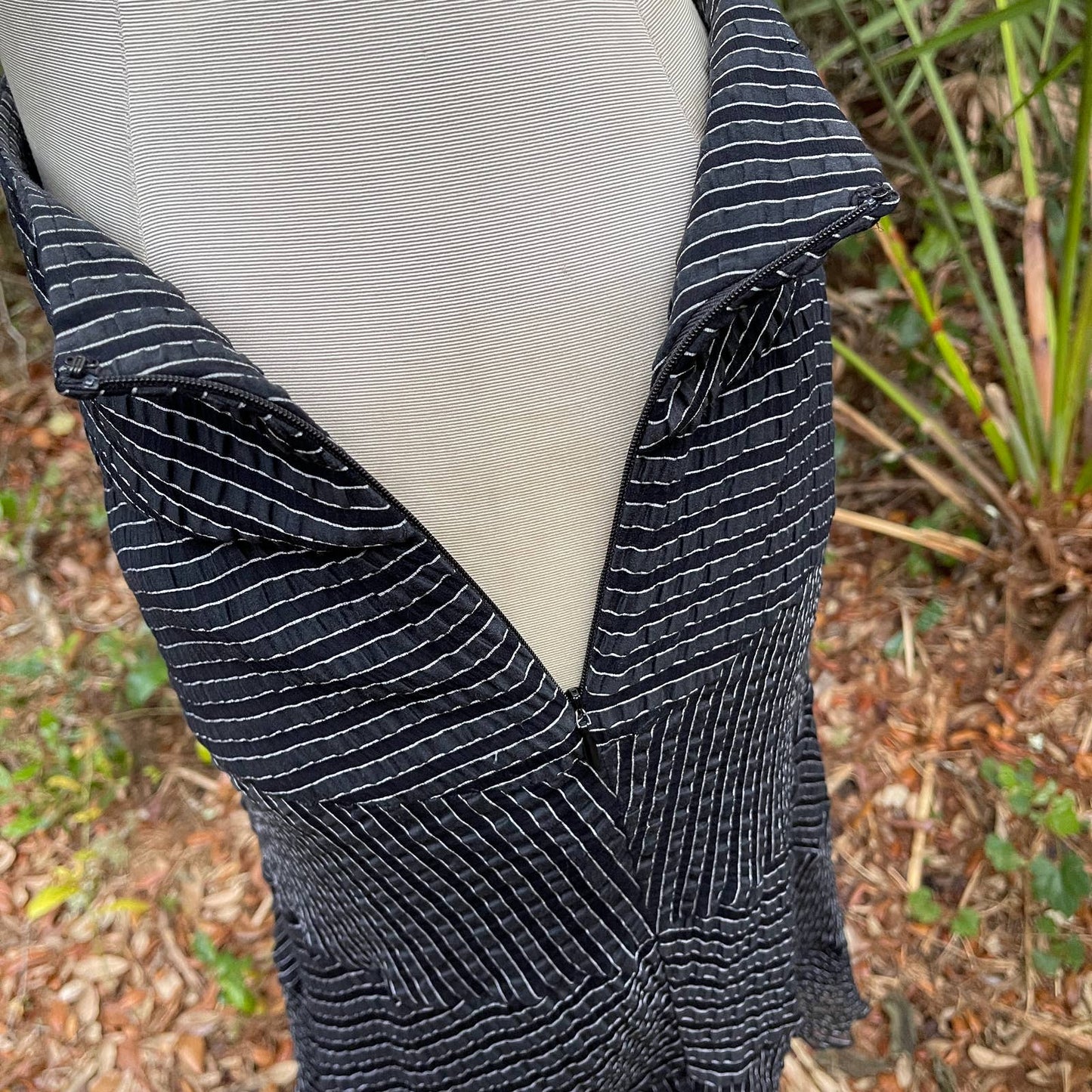 Vintage Y2K Striped Silk Midi Skirt Black White Sheer Lined Leggiadro Size 10