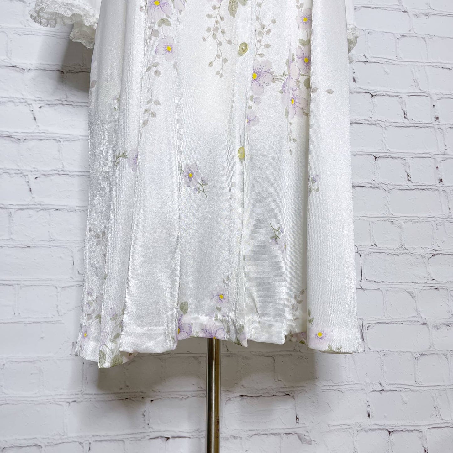 Vintage 70s Floral Nightgown House Coat White Lounge Wear Val Mode Size L