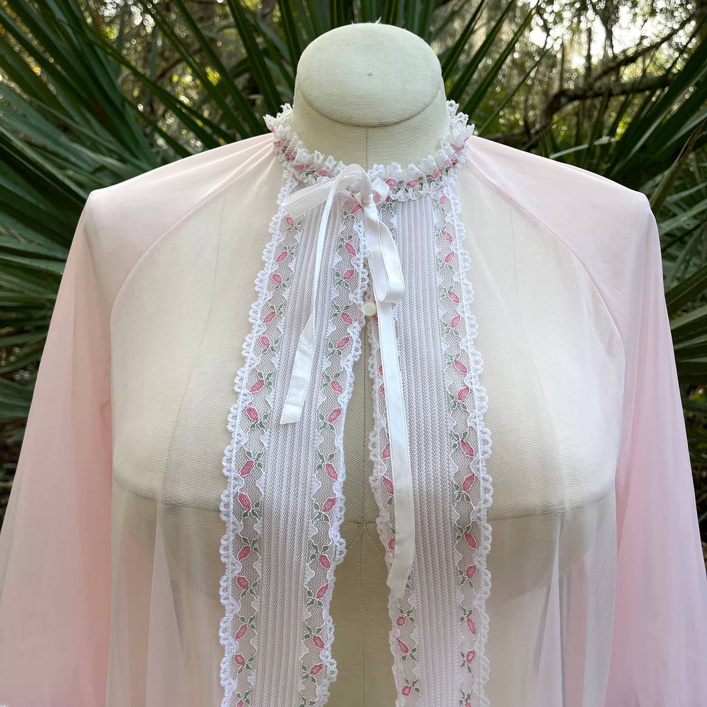 Vintage 60s Pink Sheer Pegnoir Puff Sleeves Sweet Lace Trim Miss Elaine Size M