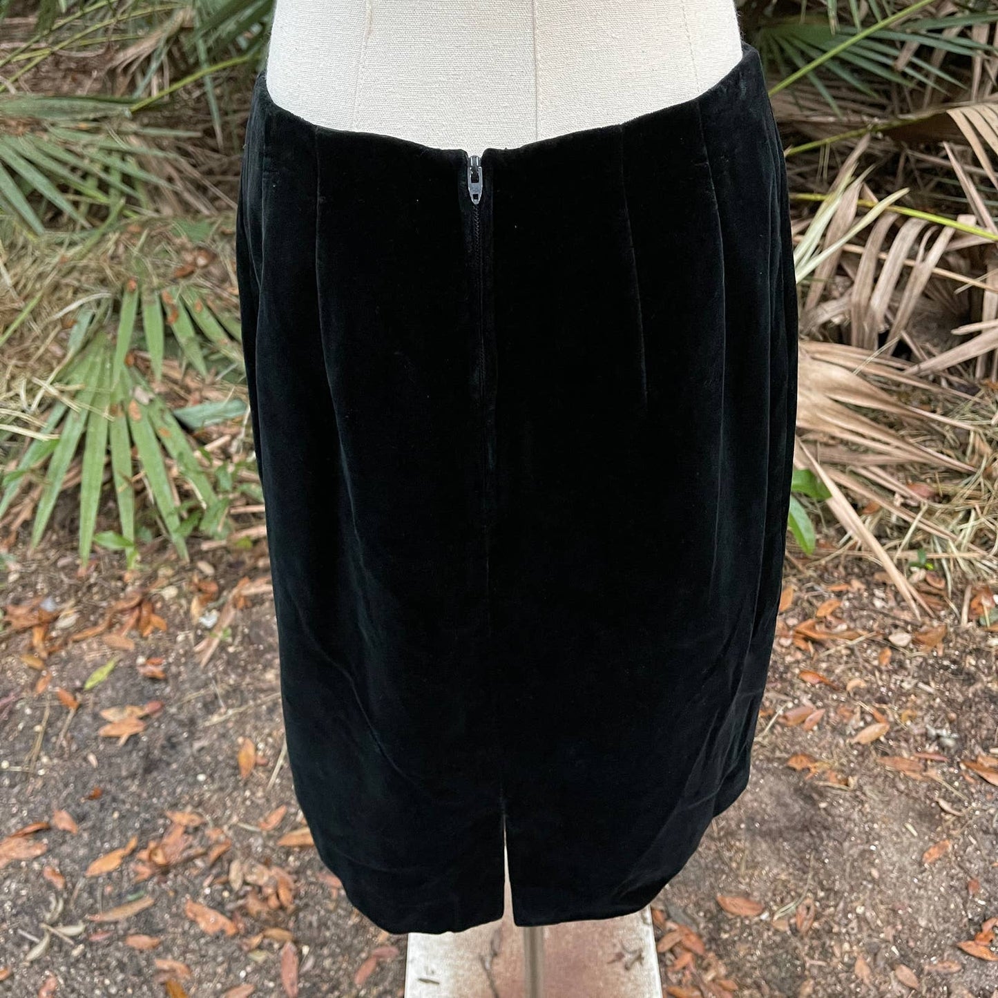 Vintage 80s Black Velvet Pencil Skirt Soft Cotton Sexy Femme Gantos Size 10