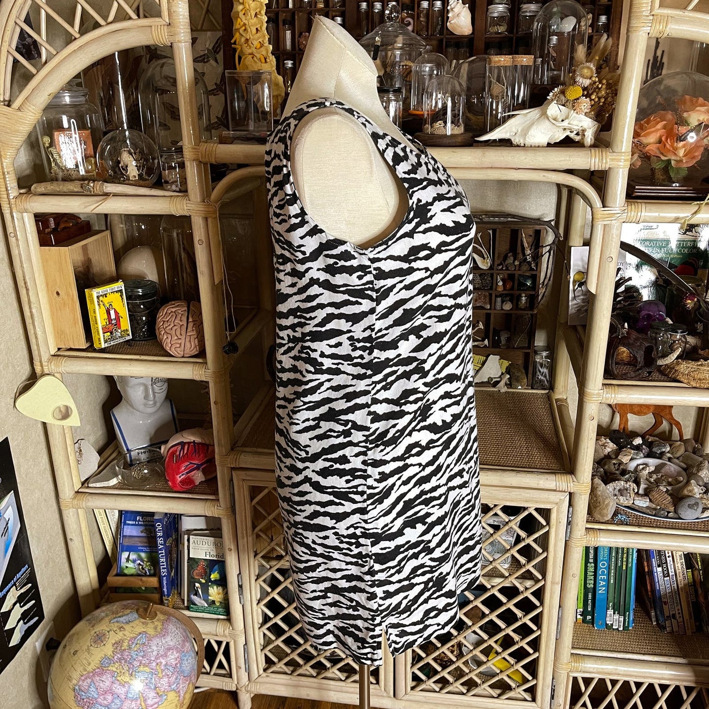 Vintage 90s Black and White Zebra Print Linen Dress Sleeveless Jones New York 10