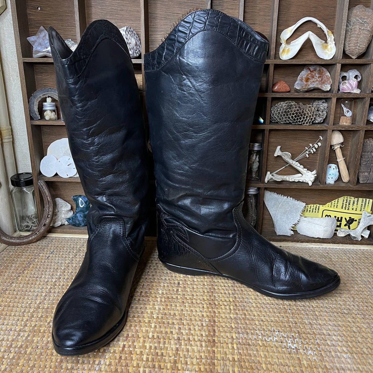 Vintage 80s Back Leather Boots Slouchy Mid calf Witchy Size 8