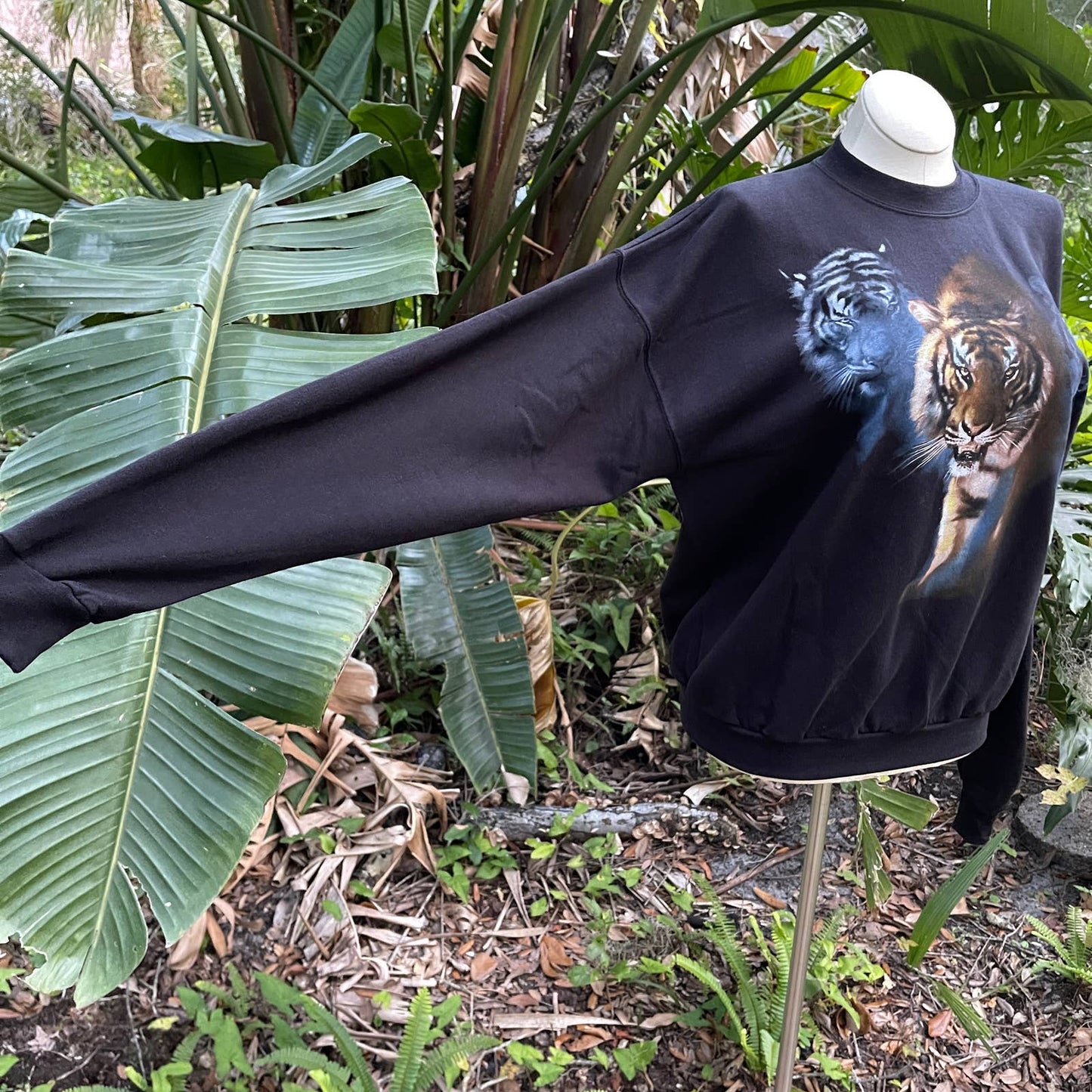 Black Tiger Sweatshirt National Wildlife Federation Hanes NWT Size XL