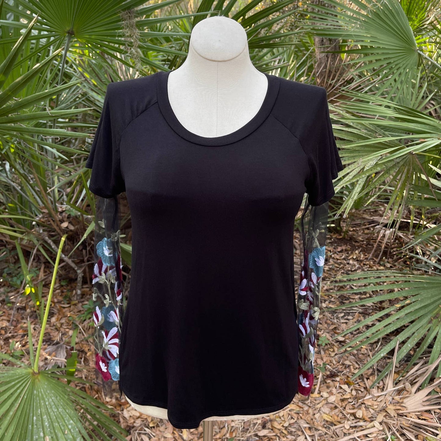 Black Tee Shirt with Mesh Sleeves Embroidered Soft Veveret Size S