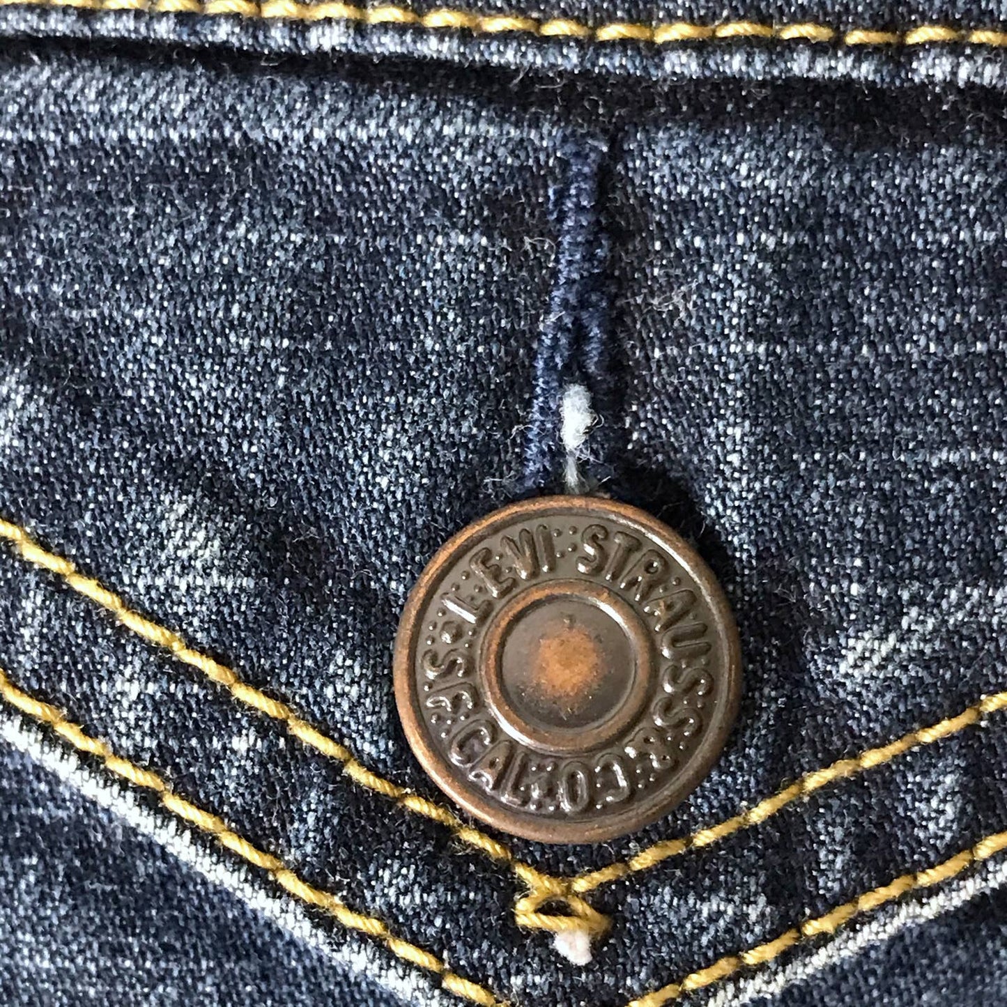 Levis Denim Jean Jacket Medium Wash Buttons Pockets Size L