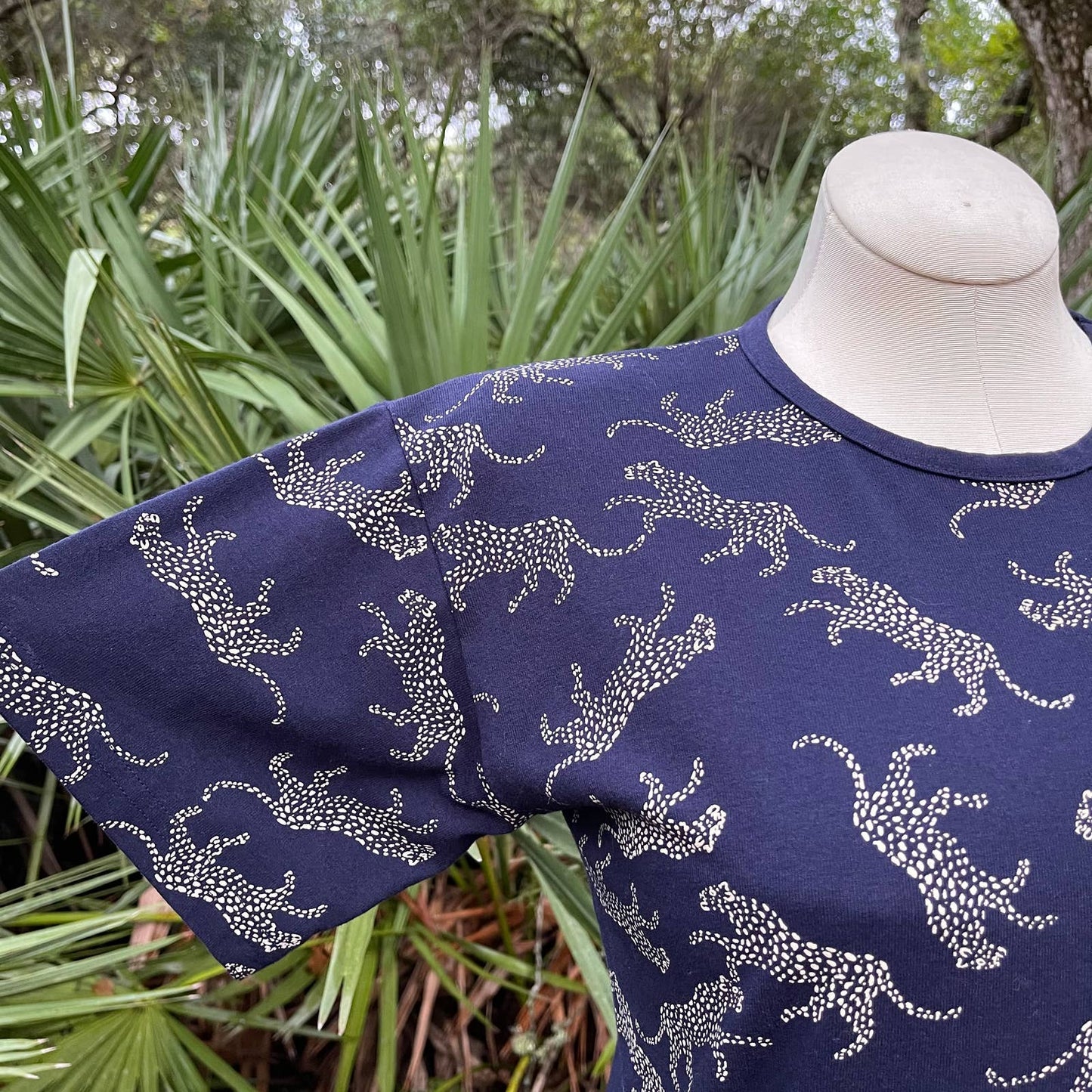 Vintage 90s Blue Leopard Cheetah Tee Shirt Cotton Kavio Designs Size M L