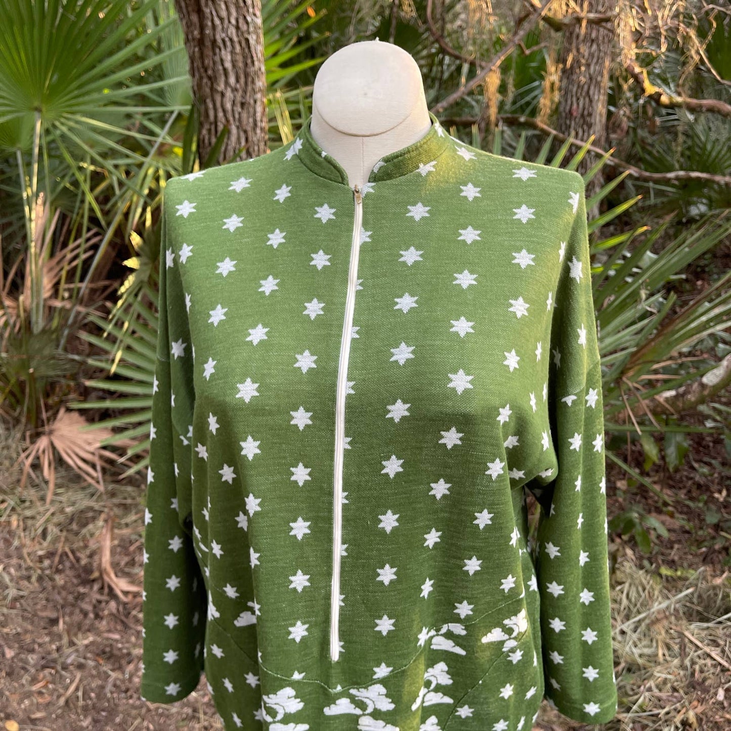 Vintage 70s Star Moon and Cloud Green Knit Lounge Dress Zip Front Size M L XL