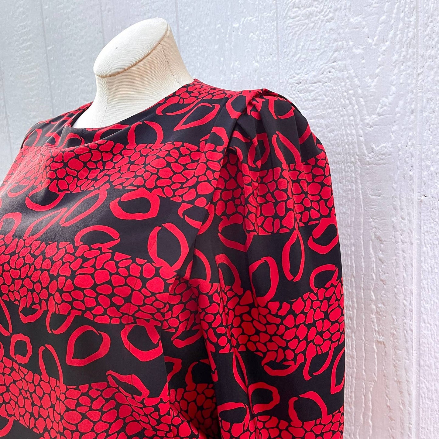 Vintage 90s Red and Black Abstract Midi Dress Half Sleeve Pleated Billy Jack 14