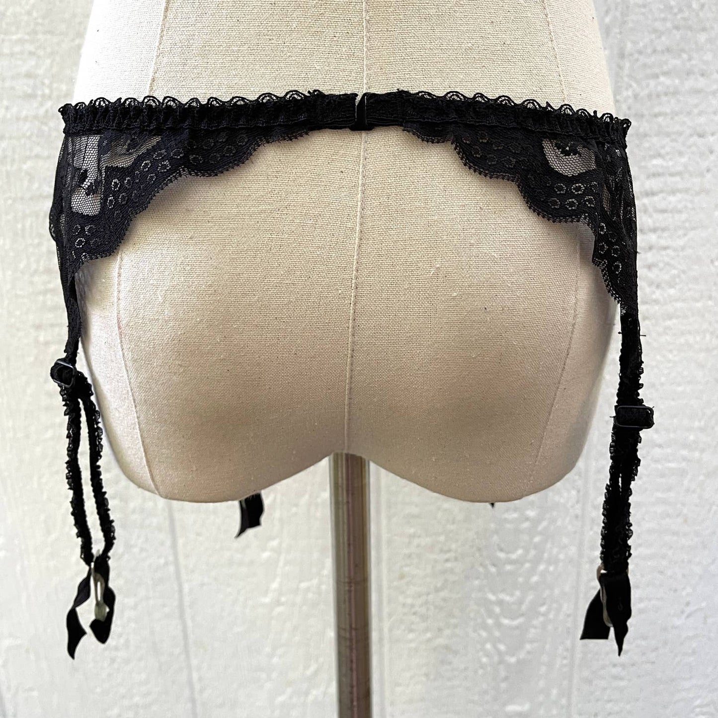 Vintage 90s Sexy Black Lace Garter Belt Lingerie Boudoir Saks Fifth Avenue